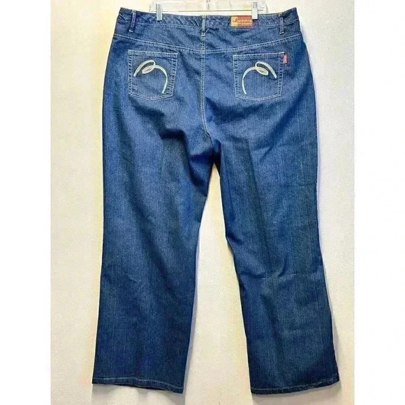 PINQ Women’s Authentic Demin Blue Jean Size 20 With Embroidery’s On Back Pockets - Picture 3 of 10